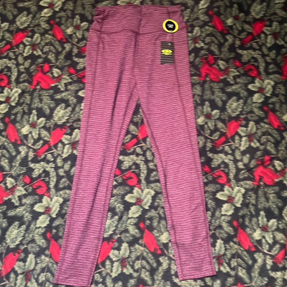 Women’s athletic leggings